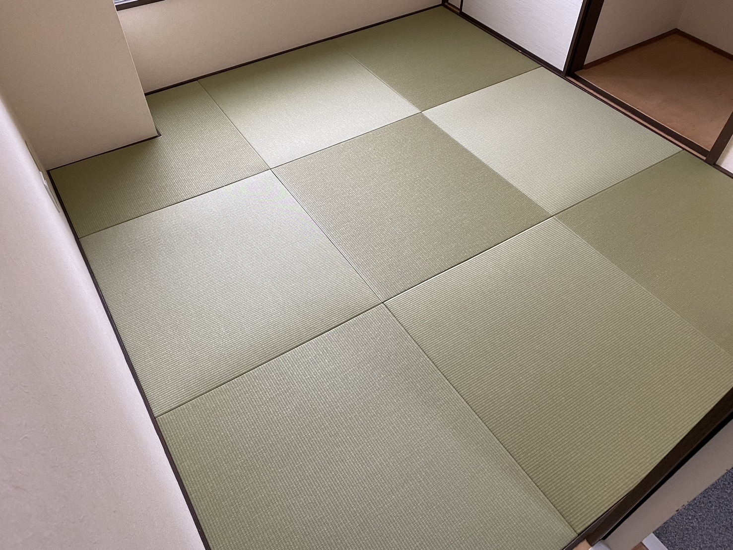 施工例 垂水区 ヘリなし和紙畳新調